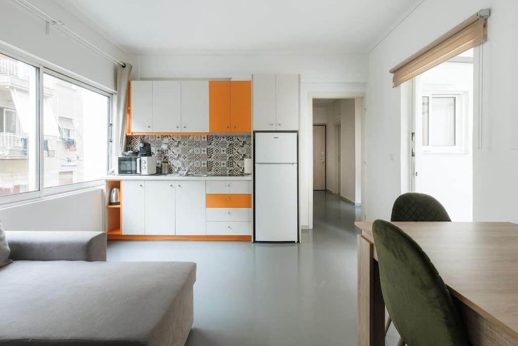 Spacious Featuring A Private Terrace Apartment Athens