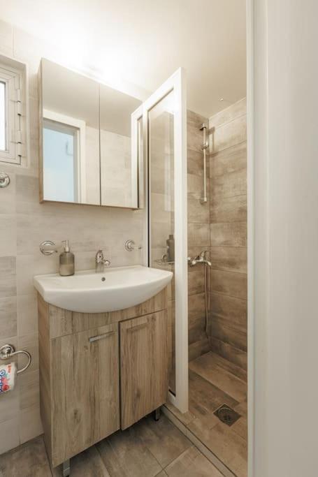 Apartment Spacious Featuring A Private Terrace *