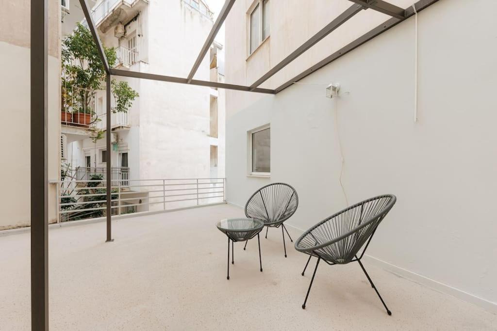 Apartment Spacious Featuring A Private Terrace