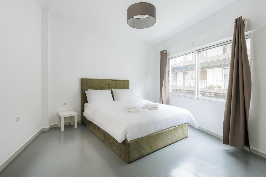 Spacious Featuring A Private Terrace